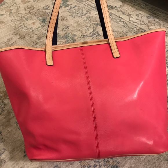 Coach - Picture 4 of 8